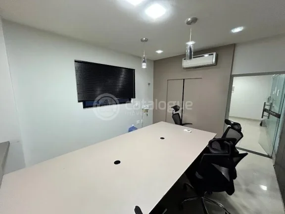 Imagem Sala comercial à venda no Blue Tower com 99 m2
