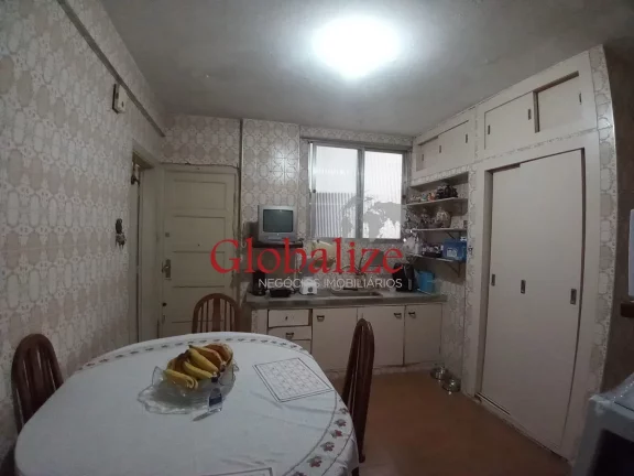 Imagem Apartamento à venda com 176m², 3 quartos, 1 suíte, 2 vagas no Gonzaga em Santos por R$799.000,00