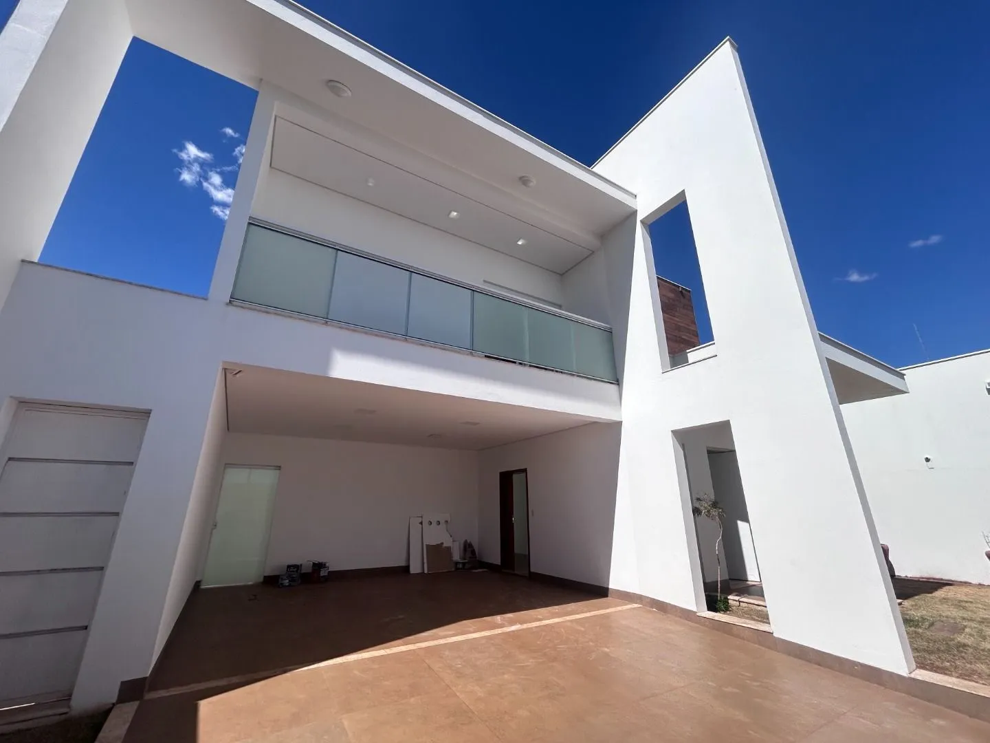 Imagem Casa com 5 dormitórios, 266 m² - venda por R$ 2.100.000,00 ou aluguel por R$ 5.500,00/mês - Alto dos Caiçaras - Patos de Minas/MG