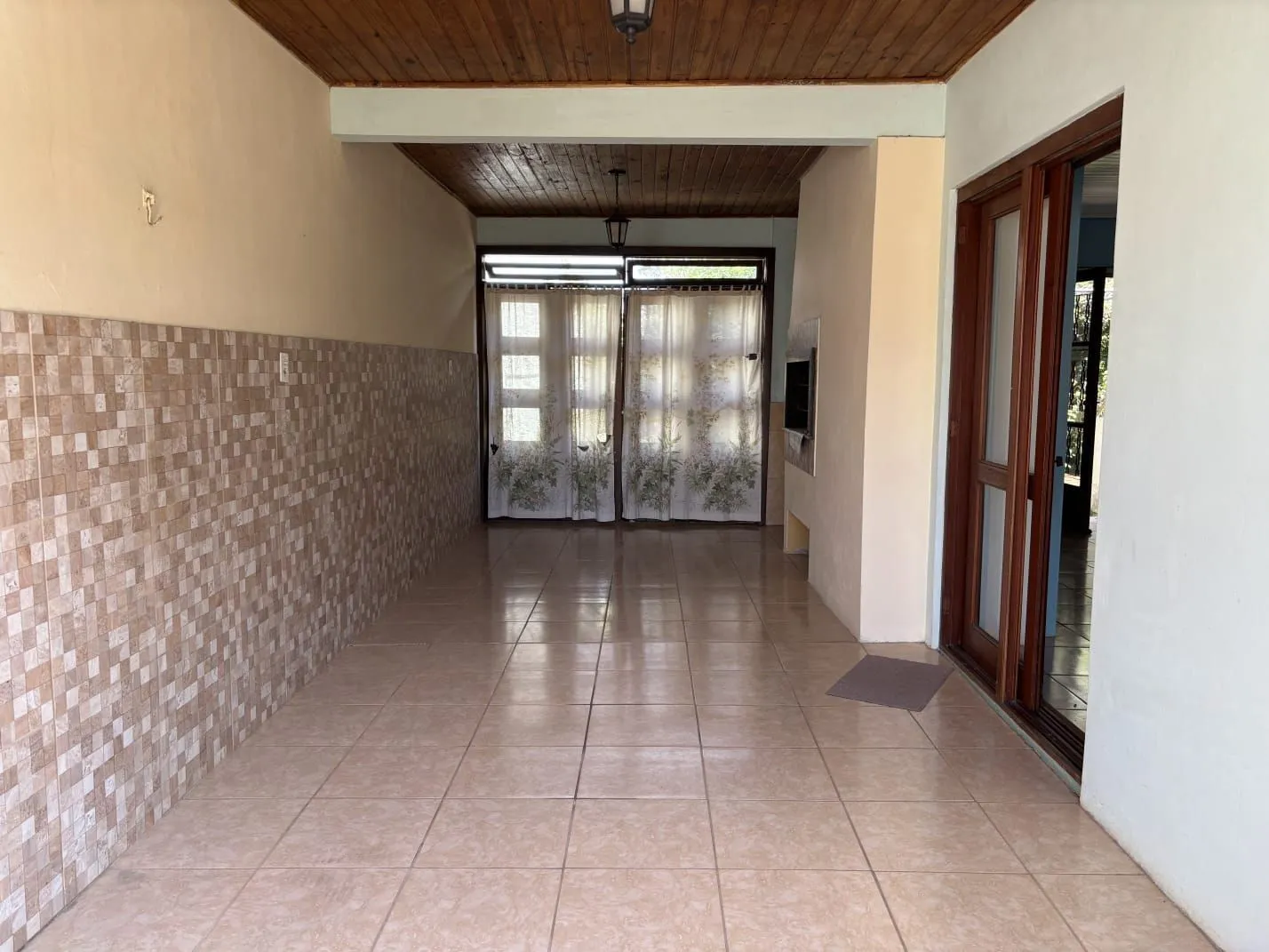 Imagem Uma casa em condomínio fechado em Águas claras. Goufe II