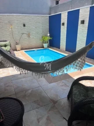 Imagem Sobrado com 3 Dormitórios