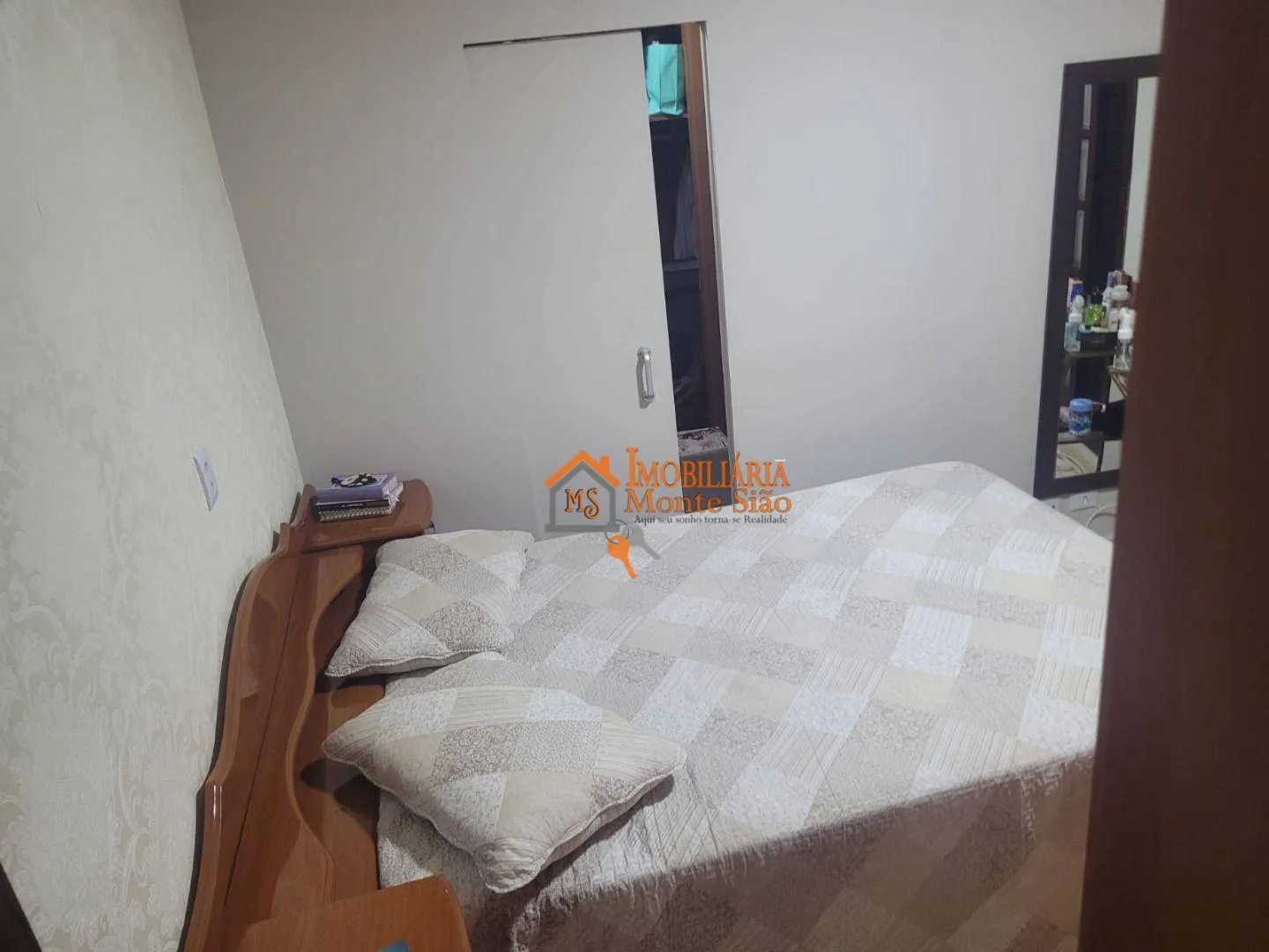 Imagem Sobrado com 2 dormitórios à venda, 184 m² por R$ 499.000,00 - Jardim Flor da Montanha - Guarulhos/SP