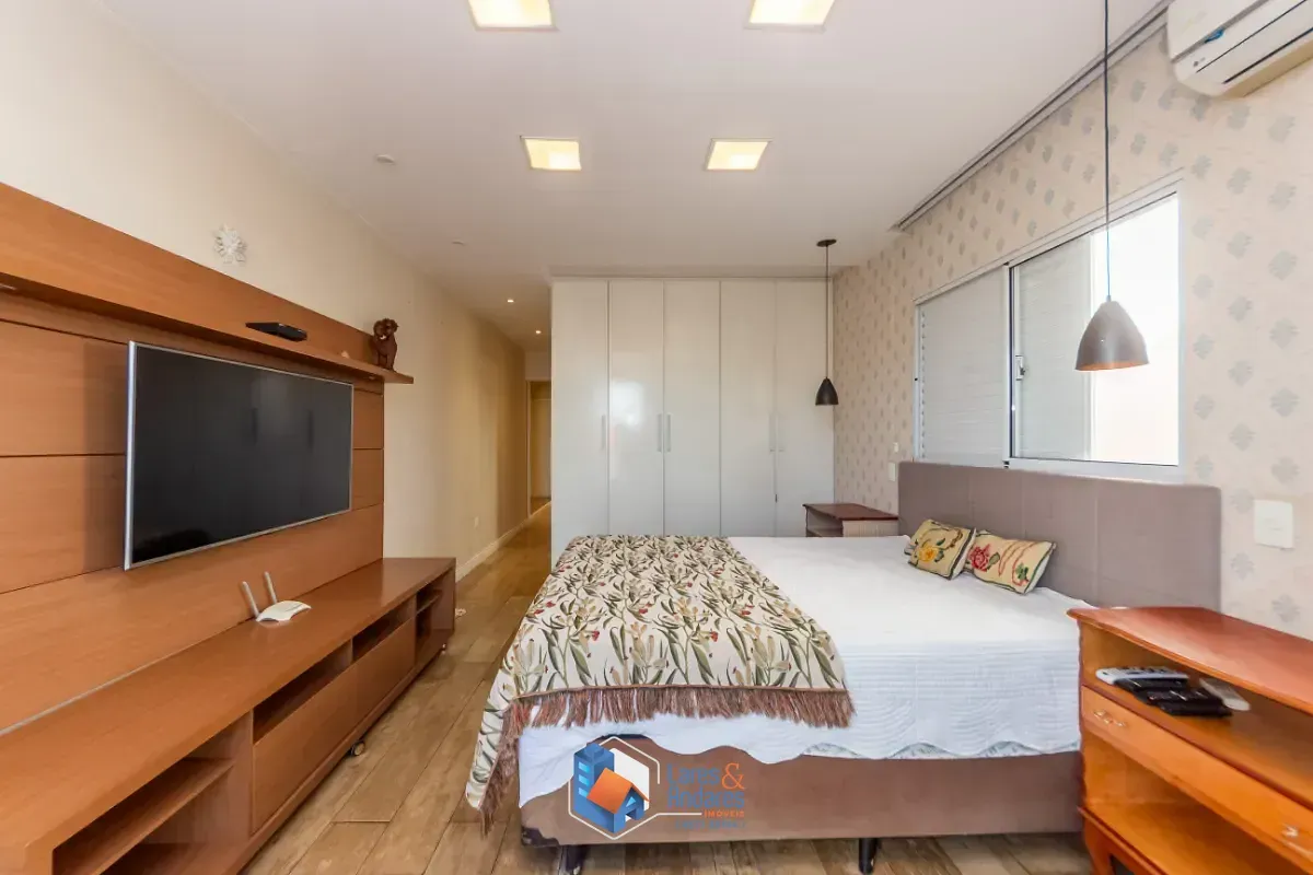 Imagem Sobrado para venda em Vila Sônia com 3 quartos, sendo 1 suíte, 218m²