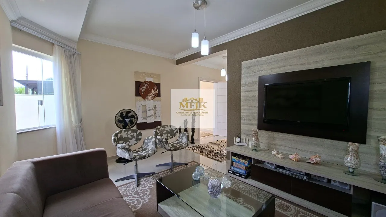 Imagem Imperdível! Casa à venda em Pontal do Paraná-PR, Atami Norte. 3 quartos, 1 suíte, 1 sala, 2 banheiros, 4 vagas de garagem, 216m².