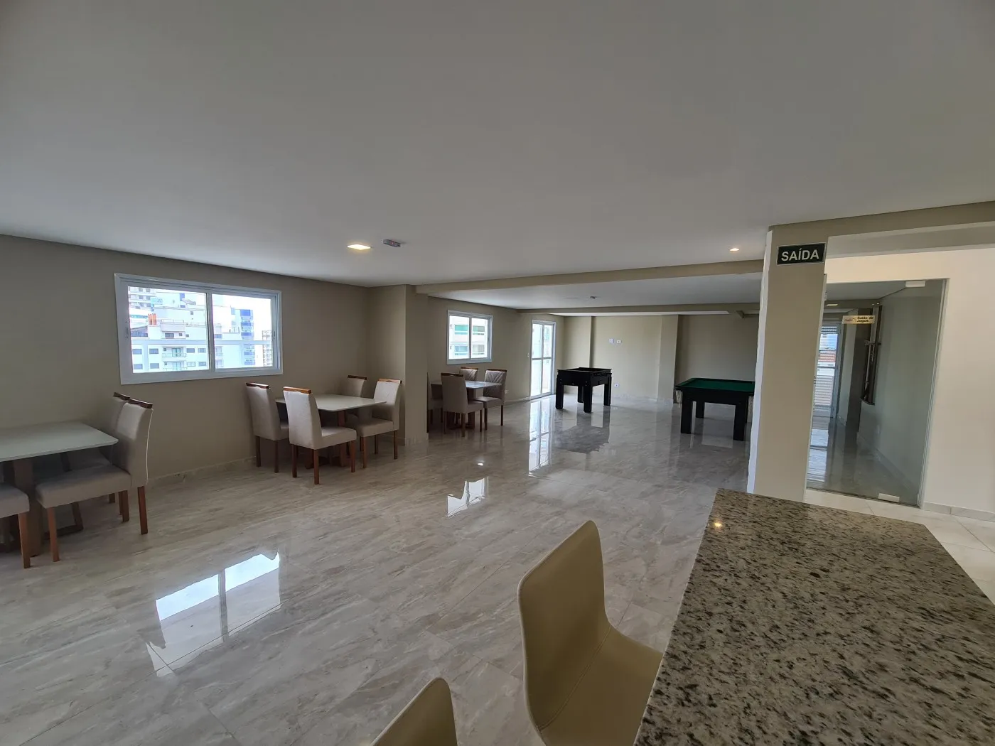 Imagem Apartamento para Venda em Praia Grande, Caiçara, 2 dormitórios, 1 suíte, 1 banheiro, 1 vaga