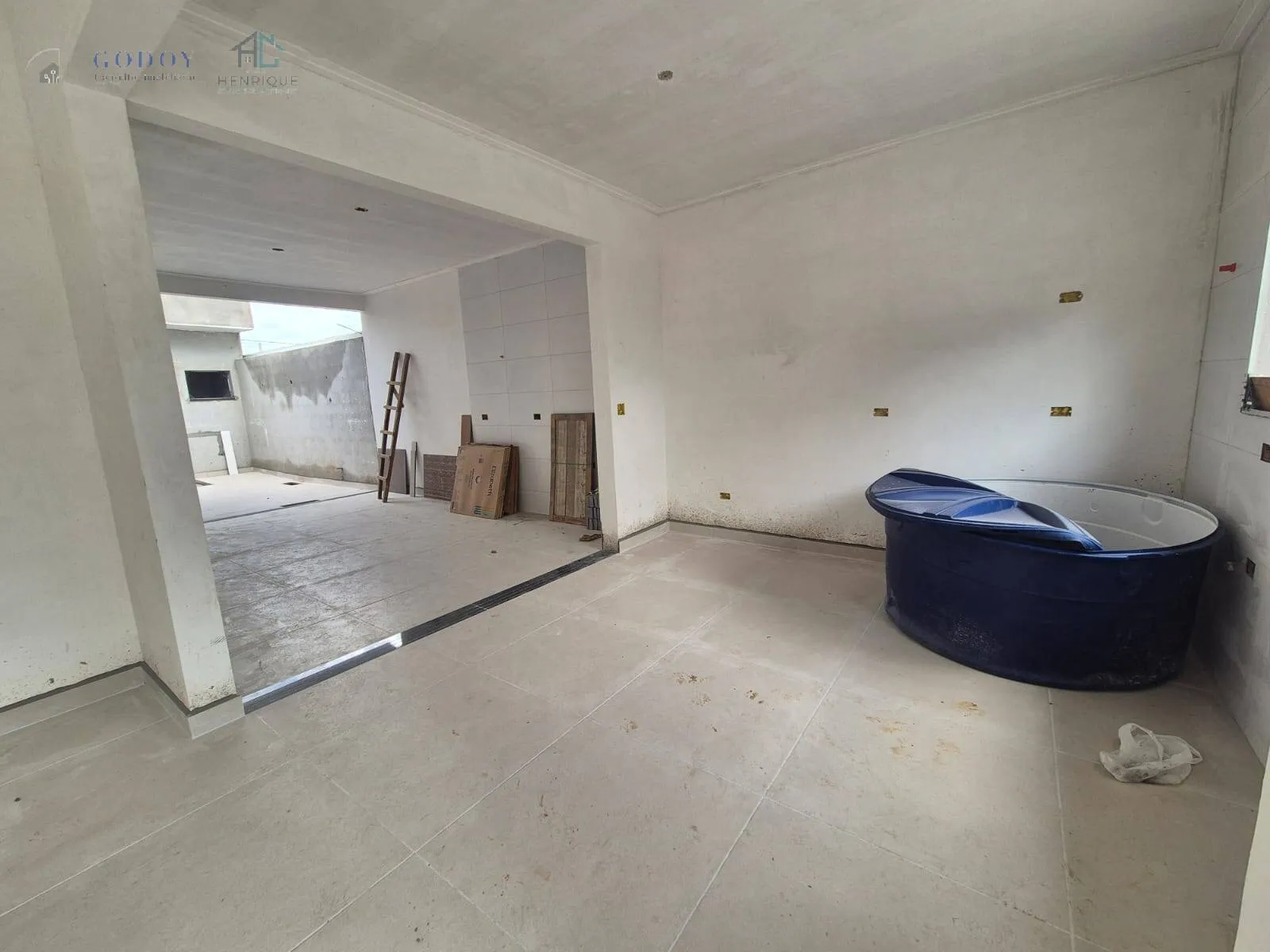 Imagem Casa térrea moderna com suíte, closet e acabamento de alto padrão