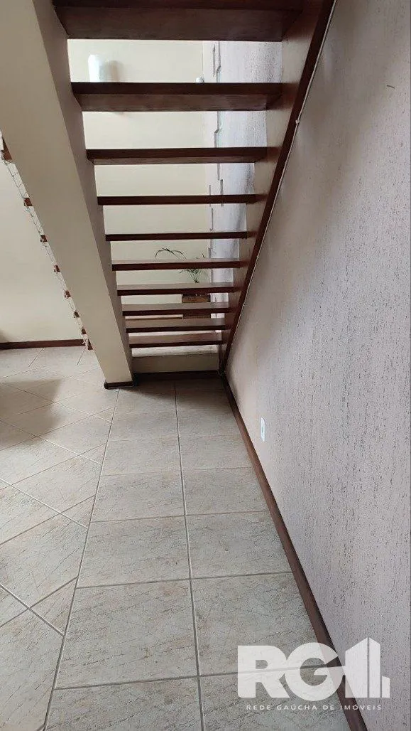 Imagem Casa com 3 dormitórios na Rua, Paulo Madureira Coelho, proximo ao novo Cesto, Morro Santana