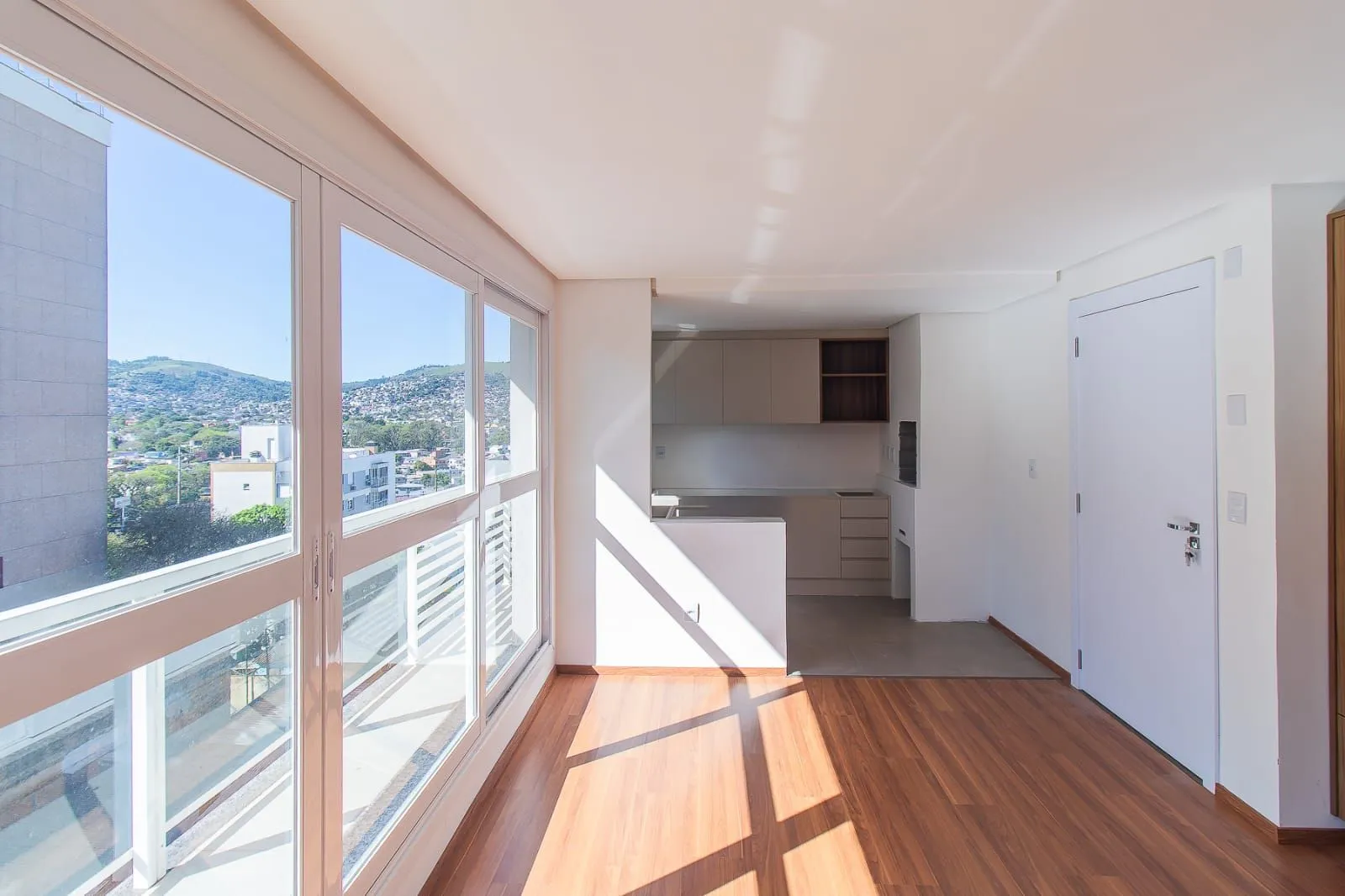 Imagem APARTAMENTO NOVO, NUNCA HABITADO NO JARDIM BOTANICO - ABAIXO DO MERCADO!