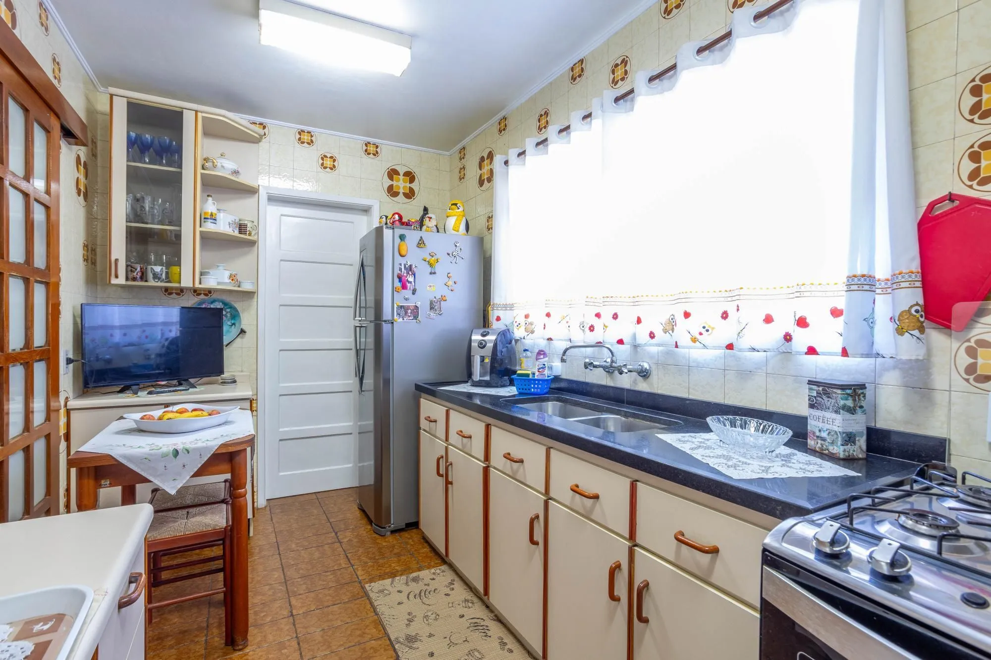 Imagem Apartamento de três quartos, suíte, dependência de empregada e 1 vaga de garagem