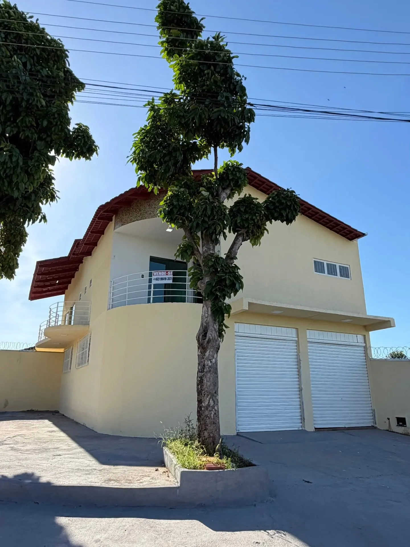 Foto do imóvel Sobrado Com Sala Comercial No Residencial Canada em Rua RC 14 - Residencial Canada, Goiania - GO