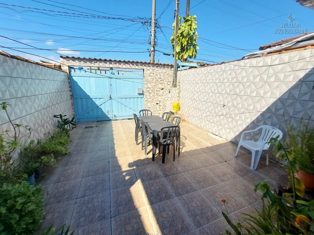 Imagem SOBRADO COM 4 VAGAS GARAGEM EM MONGAGUA/SP