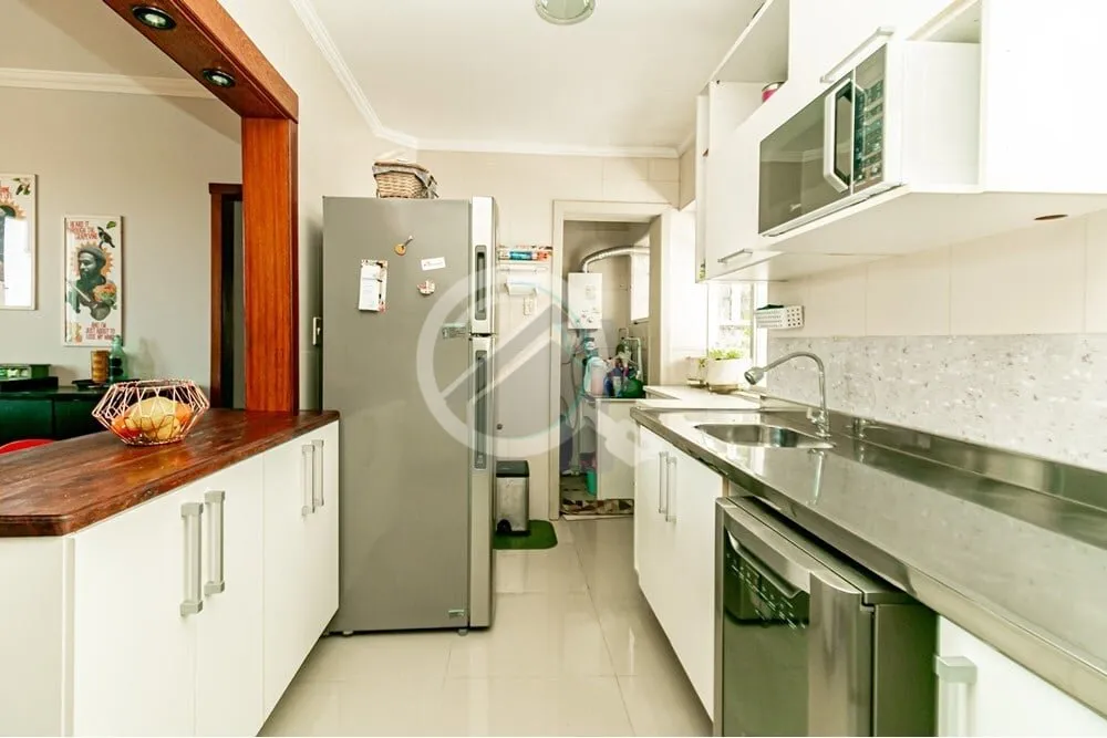 Imagem Descubra o charme deste aconchegante apartamento localizado na vibrante Cidade Baixa, um dos bairros...