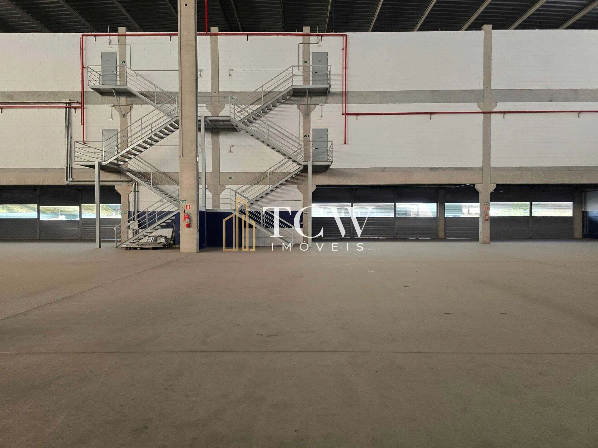 Imagem Galpão Logístico com 8 Docas para Locação em Guarulhos/SP | 5.000 m²