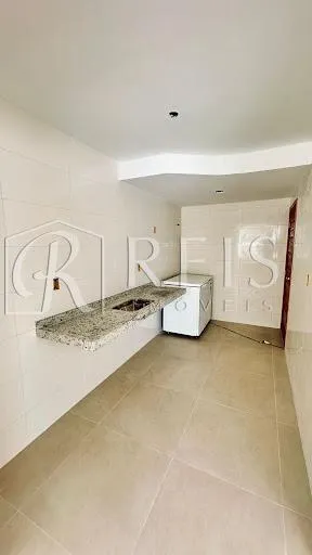 Imagem Casa para Venda em Rio das Ostras, Recreio, 2 dormitórios, 2 suítes, 4 banheiros, 2 vagas