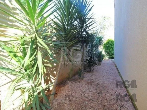 Imagem Casa em Condomínio fechado