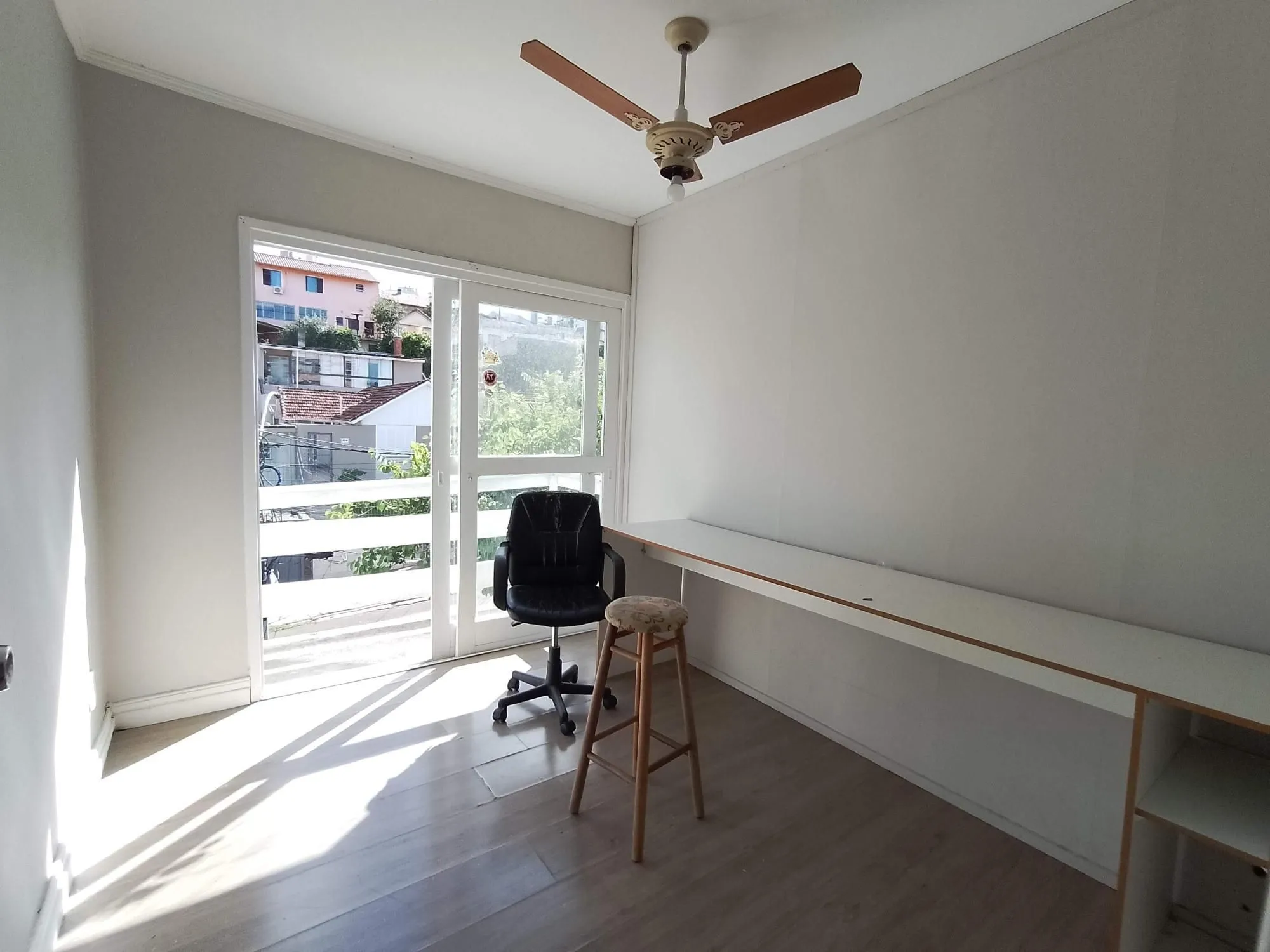 Imagem Apartamento 2 dormitórios com sacada e vaga perto da PUC