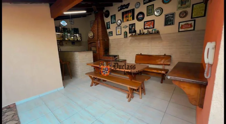 Imagem Sobrado com 4 dormitórios à venda, 246 m² por R$ 1.000.000,00 - Jardim Aruan - Caraguatatuba/SP