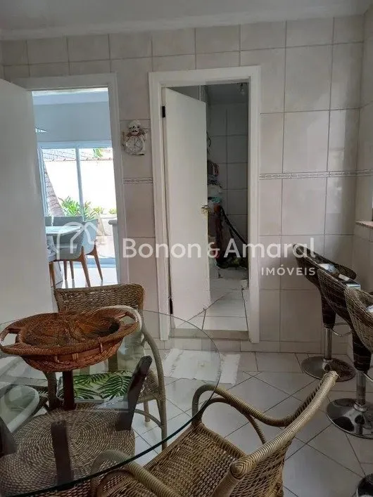 Imagem Casa estilo sobrado com 263m² de área construída, 3 quartos no Parque Alto Taquaral