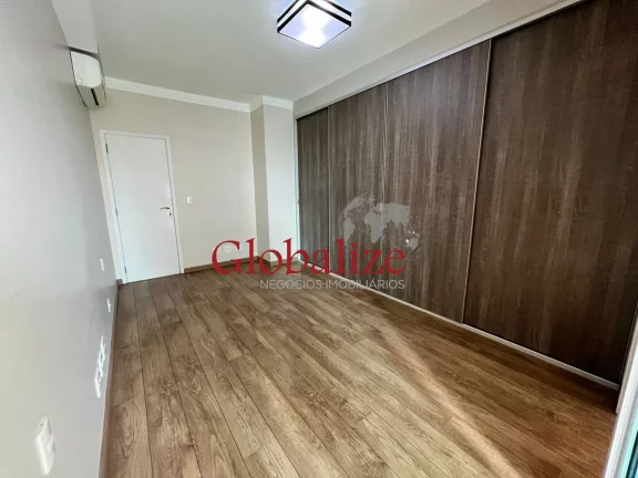 Imagem Apartamento à Venda com 2 Dormitórios e 1 Vaga no Bairro da Ponta da Praia em Santos por R$ 1.575.000,00