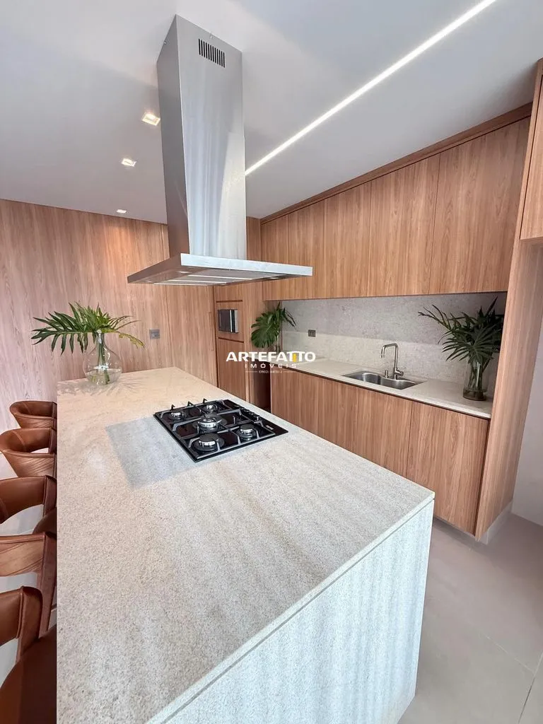 Imagem Casa com 4 Suítes no bairro Parque dos Lima