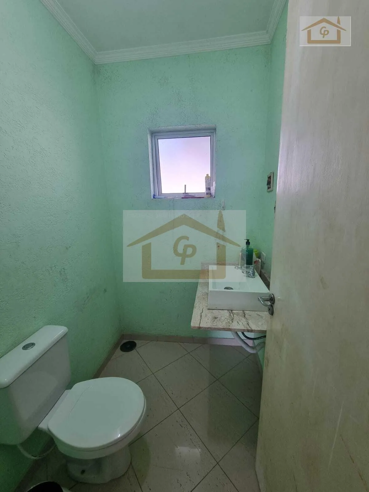 Imagem Casa com 4 dormitórios e piscina em terreno de 940 metros