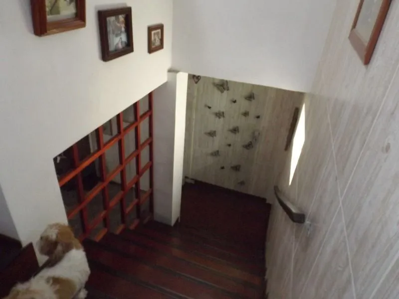 Imagem Casa para Venda - 250m², 3 dormitórios, sendo 3 suites, 7 vagas - Medianeira