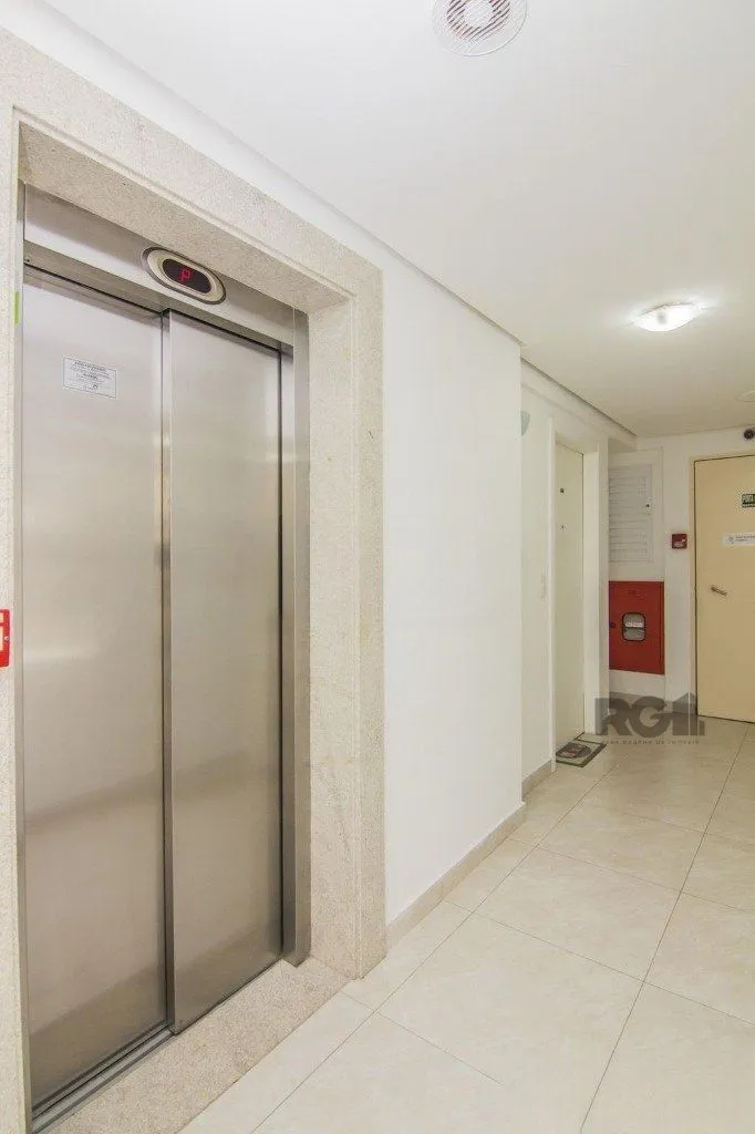 Imagem Apartamento 50m² - 2 dormitórios e 1 vaga no bairro Partenon