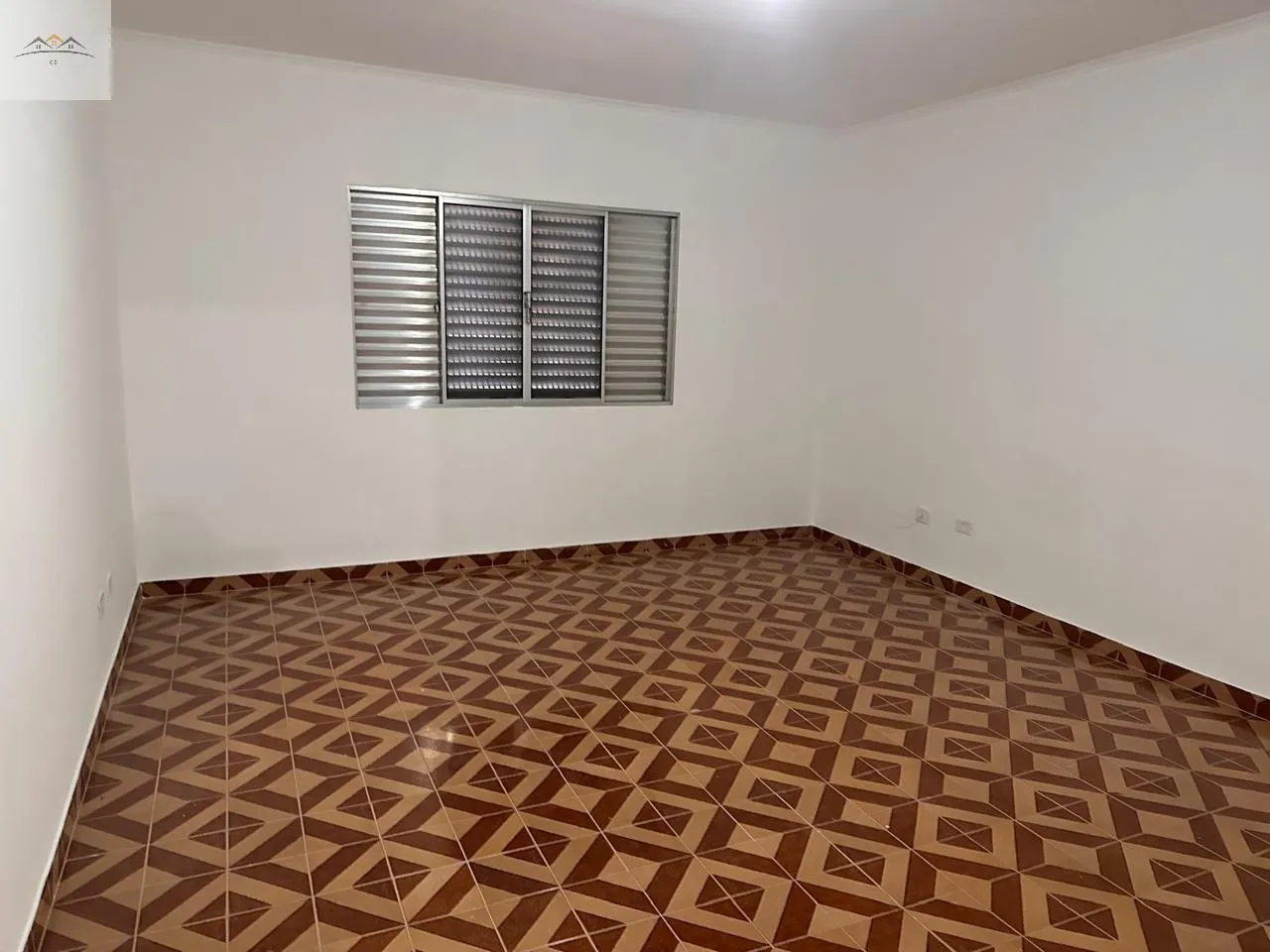 Imagem Sobrado à venda no Pq. Marajoara em Santo André 3 dorm. 2 wc 2 vgs. reformado