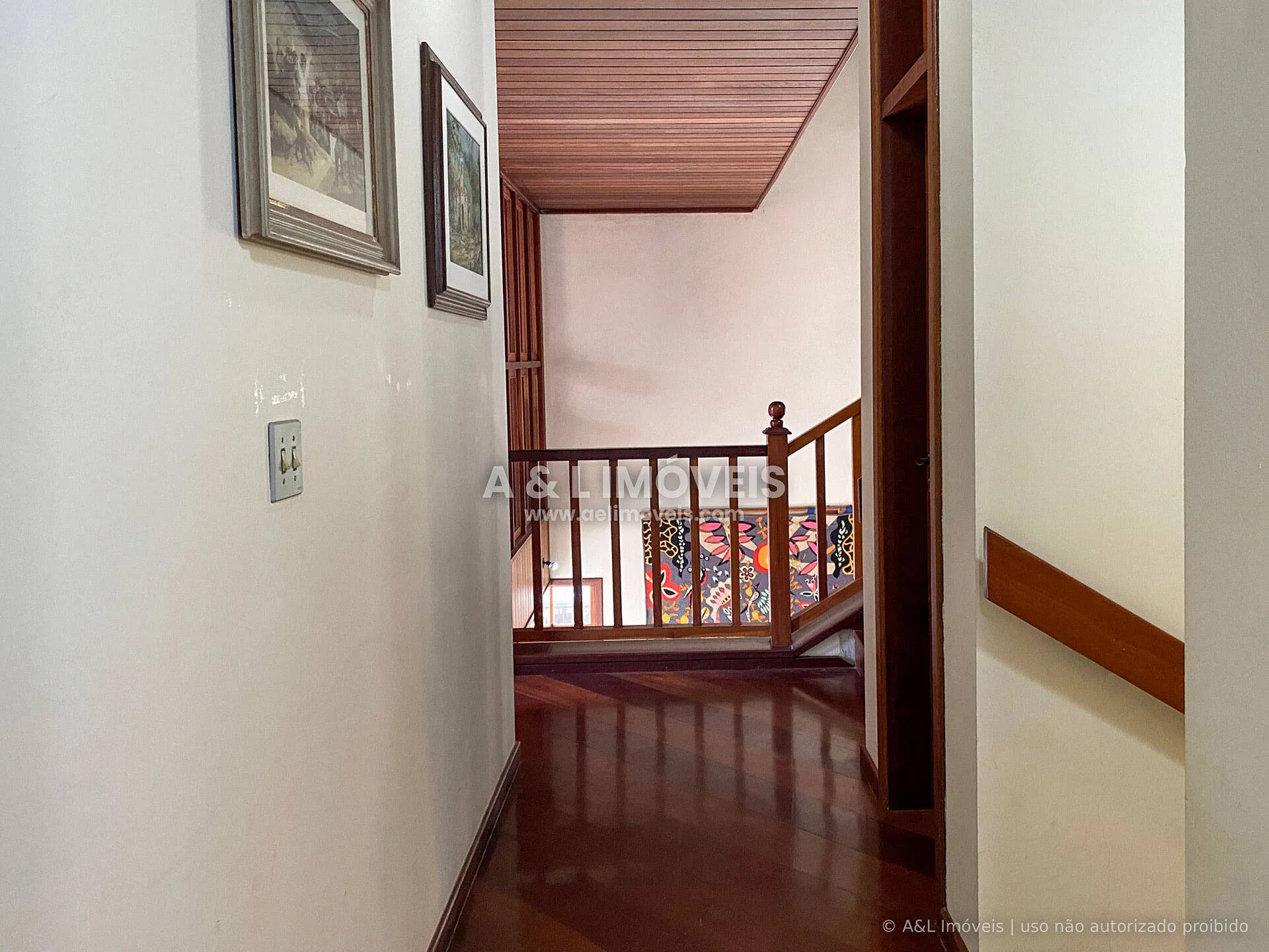 Imagem Casa à venda em Campos do Jordão | 417,26 m² | 5 dormitórios