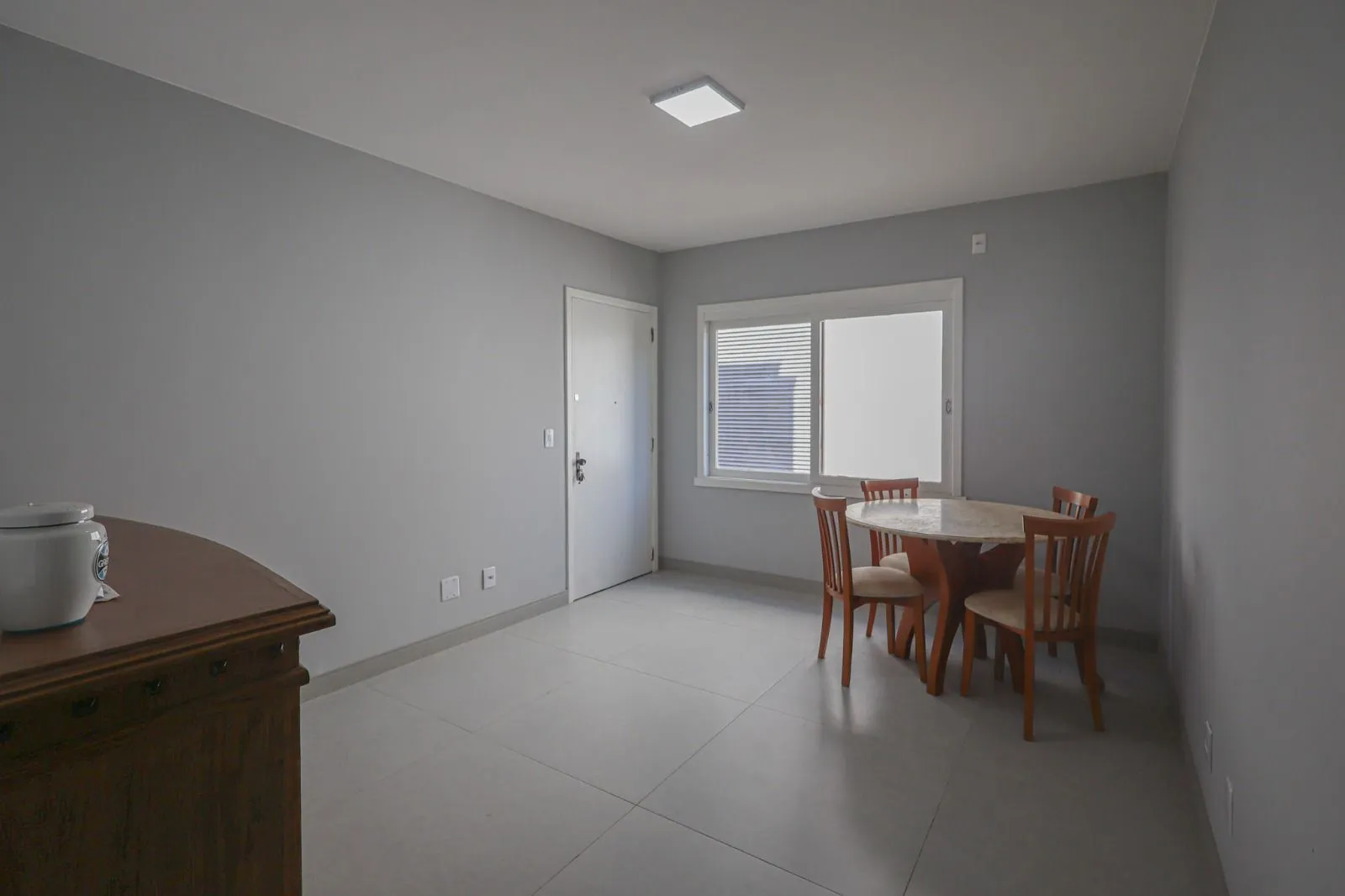 Imagem Apartamento de 2 Quartos com Vaga no Bairro São Geraldo - Pronto para Morar!