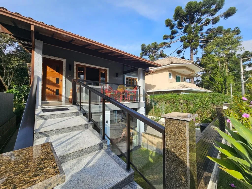 Imagem Casa em Condomínio para Venda em Teresópolis / RJ no bairro Posse
