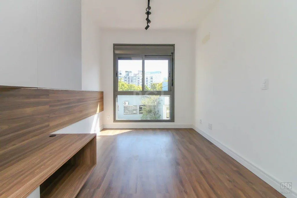 Imagem Semi mobiliado 2 quartos (1 suíte) e 1 vaga. Infra completa e ótima localização