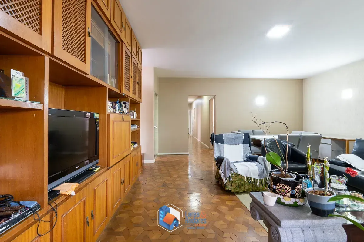 Imagem Casa para venda em Jardim Jussara com 3 quartos, sendo 1 suíte, 414m²