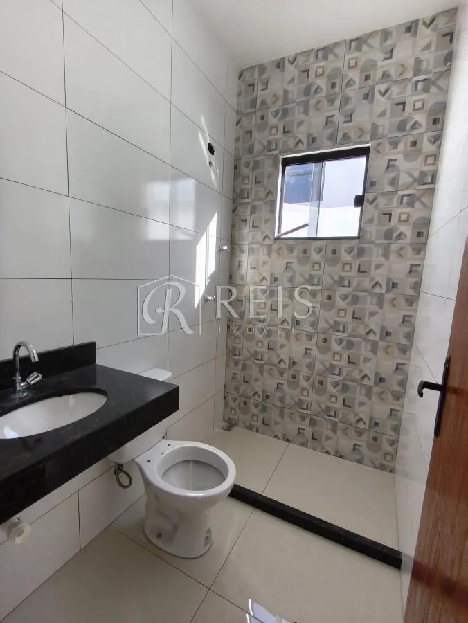 Imagem Casa para Venda em Rio das Ostras, Chácara Mariléa, 3 dormitórios, 1 suíte, 2 banheiros, 2 vagas