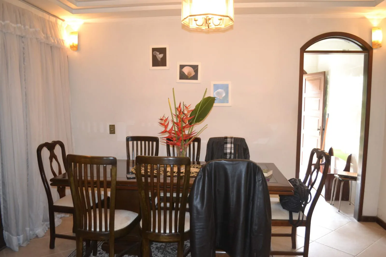 Imagem Casa espaçosa à venda em Alvorada