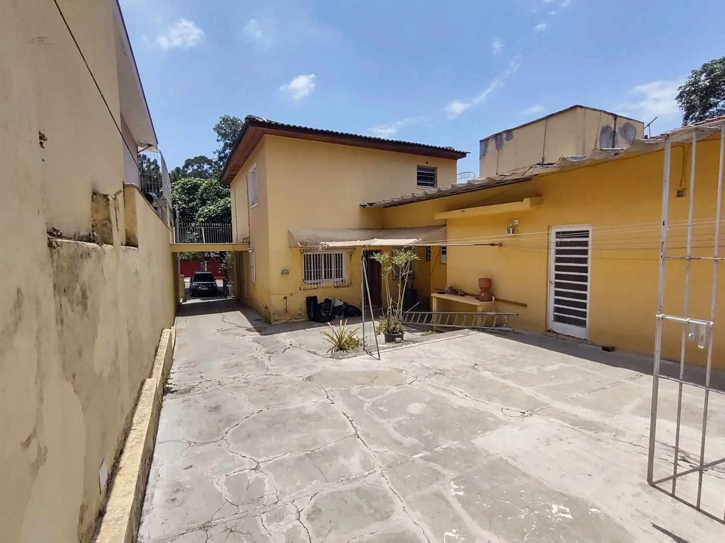 Imagem Excelente Casa ( Sobrado) na Vila Madalena para modernização em terreno de 550m²
