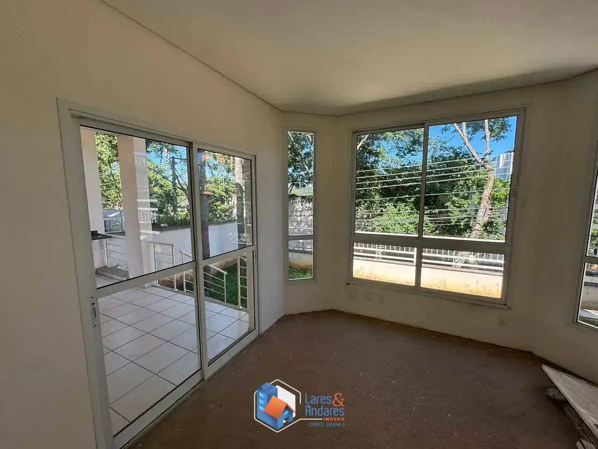Imagem Casa para venda em Jardim Petrópolis com 3 quartos, sendo 1 suíte, 250m²