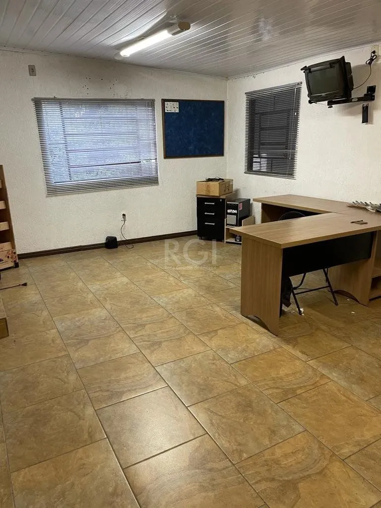 Imagem Casa para Venda - 594m², 2 dormitórios, 6 vagas - Vila João Pessoa