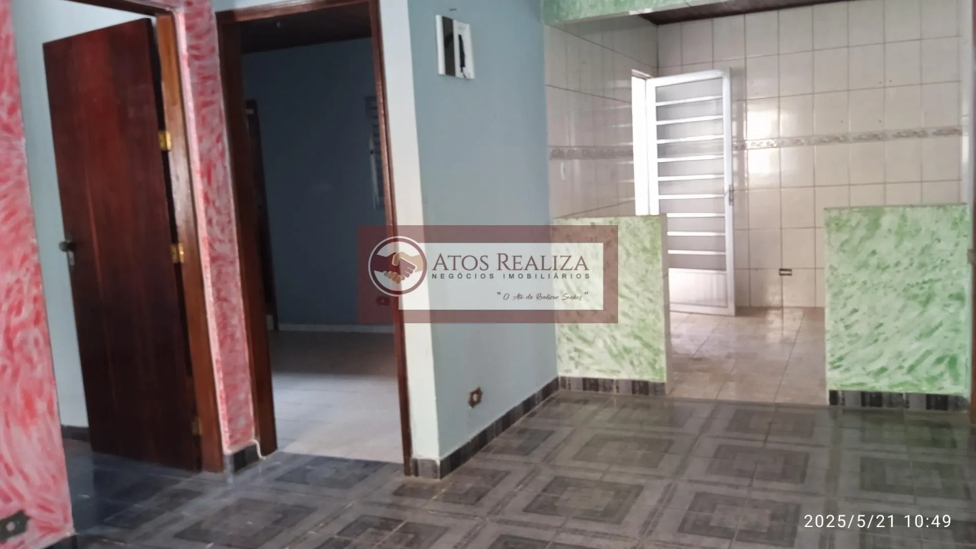 Imagem Casa para Locação em Jardim Herplin - 1 Suíte, 70m²
