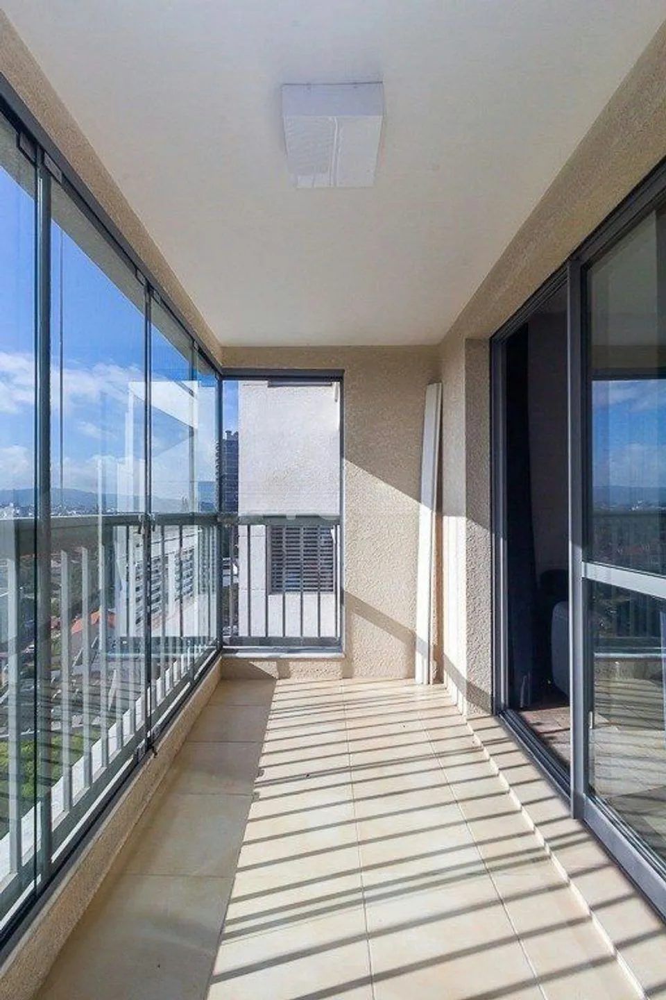 Apartamento de 1 dormitório à venda no Bairro Três Figueiras - Porto Alegre