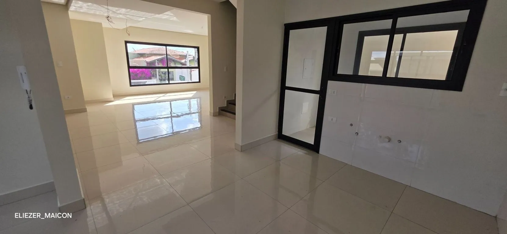 Imagem Casa a venda com 3 quartos no bairro Jardim Acacias em Poços de Caldas - MG