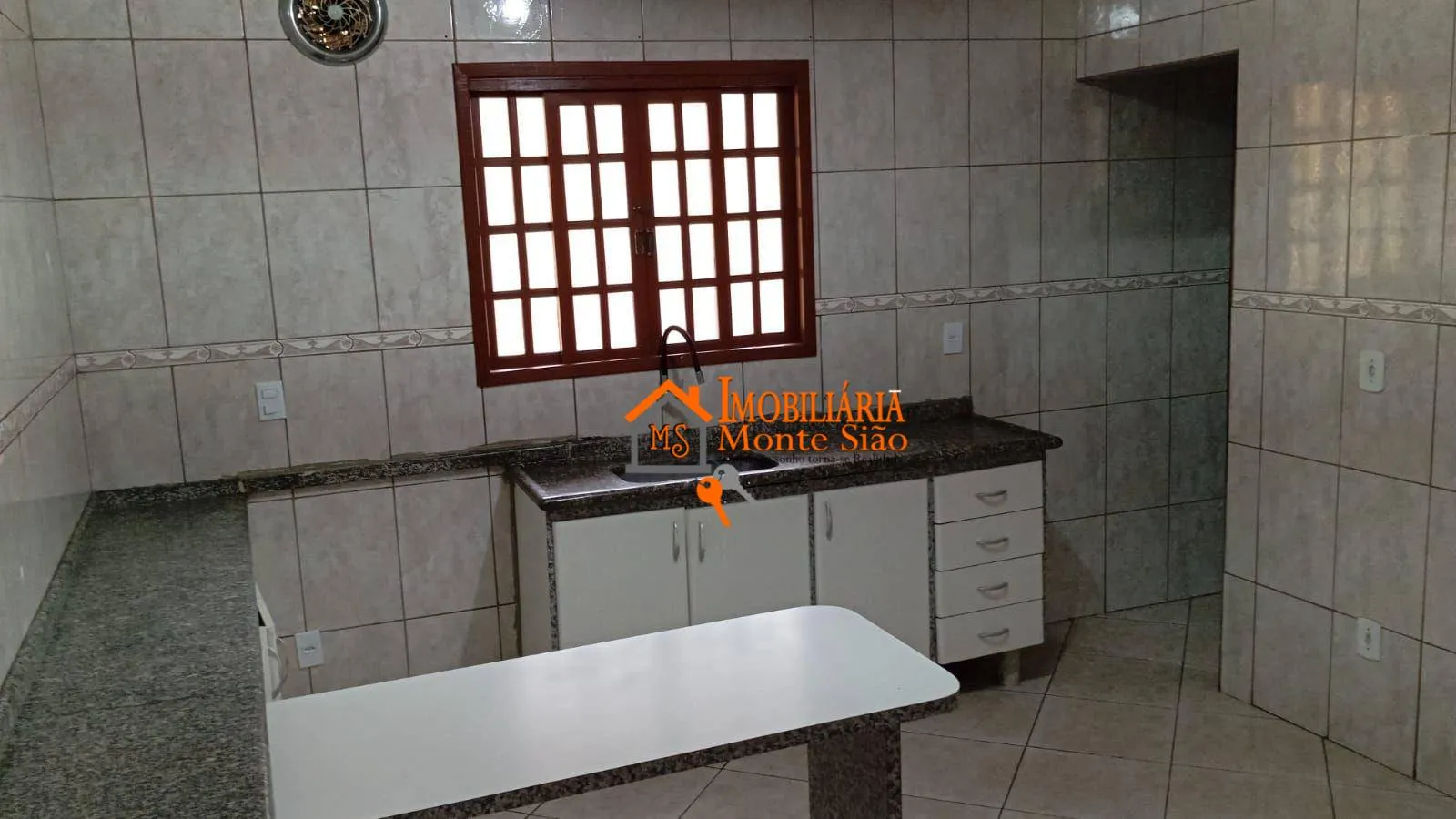 Imagem Sobrado com 6 dormitórios à venda, 250 m² por R$ 800.000,00 - Jardim Almeida Prado - Guarulhos/SP