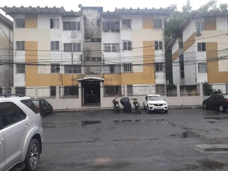 Imagem Apartamento 02 dormitórios com dependência, Paralela