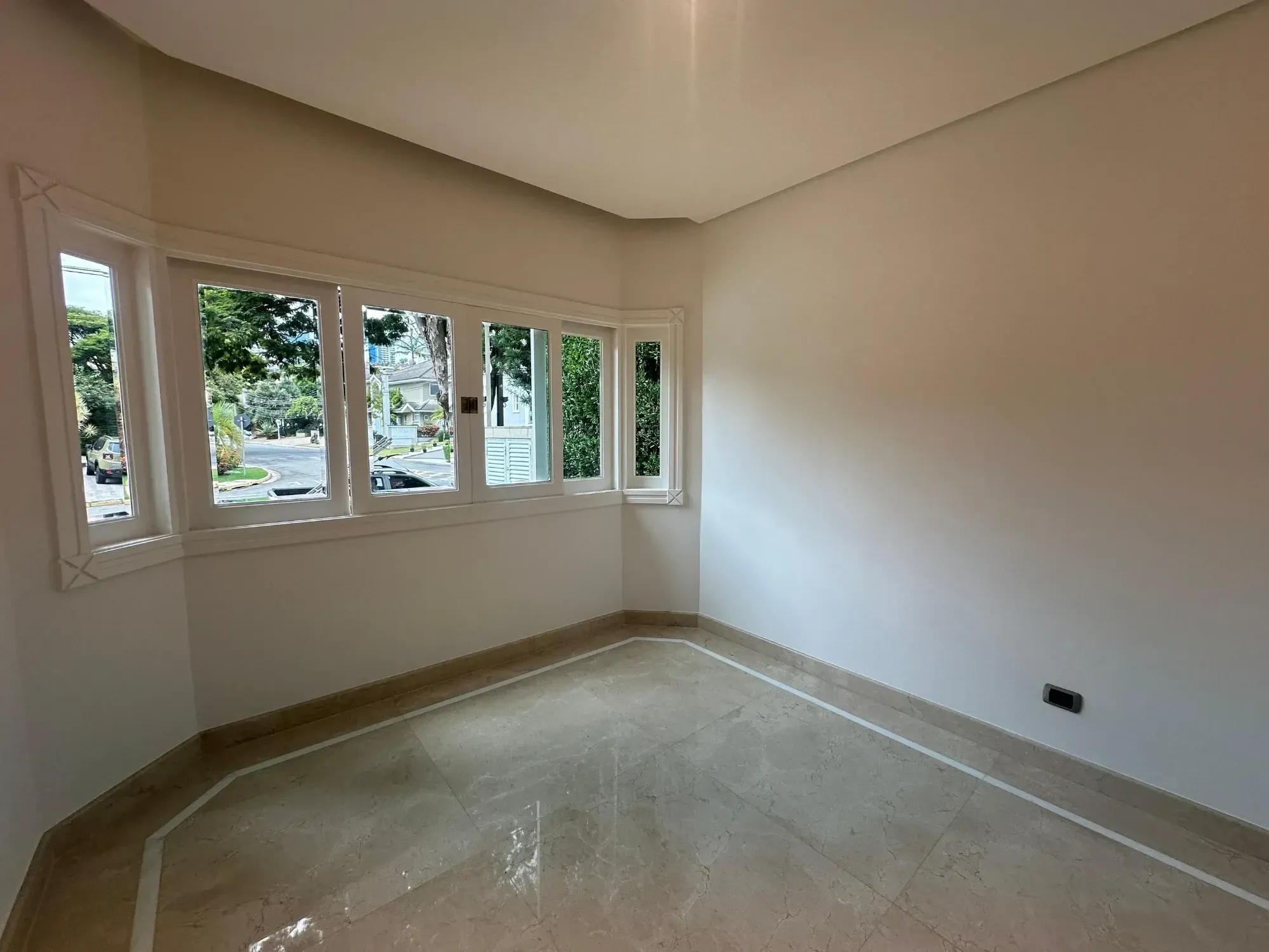 Imagem Sobrado com 4 Quartos à Venda, 450 m² em Alphaville Residencial Plus - Barueri