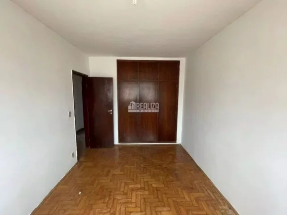 Imagem Lindo apartamento à venda no Bairro Olinda, Uberaba - 3 dormitórios