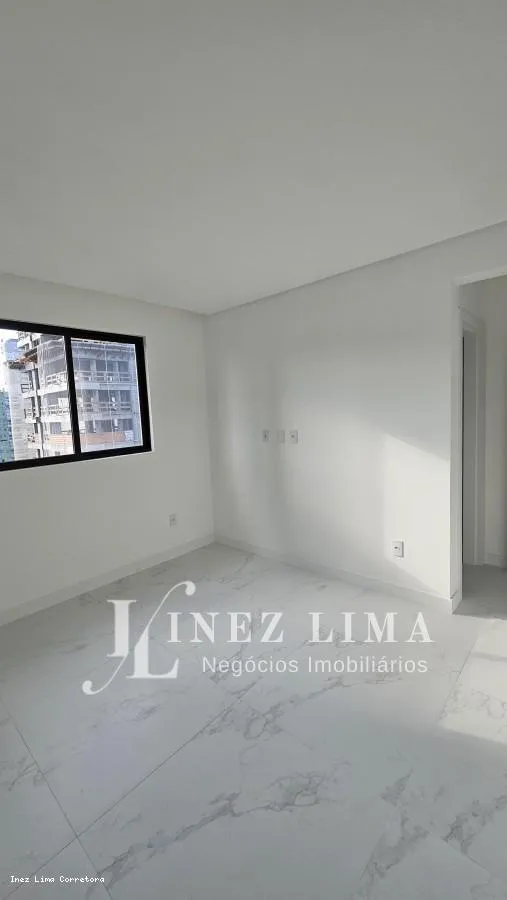 Imagem Apartamento 3 dormitórios para Venda em Itapema, Meia Praia, 3 dormitórios, 2 suítes, 3 banheiros, 2 vagas