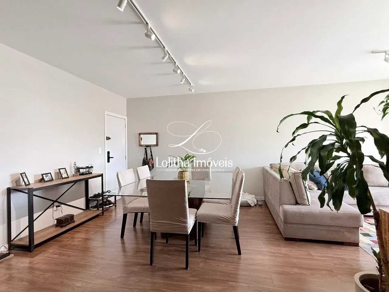 Imagem APARTAMENTO DE 120M² COM 3 DORMITÓRIOS À VENDA EM COQUEIROS - FLORIANÓPOLIS/SC