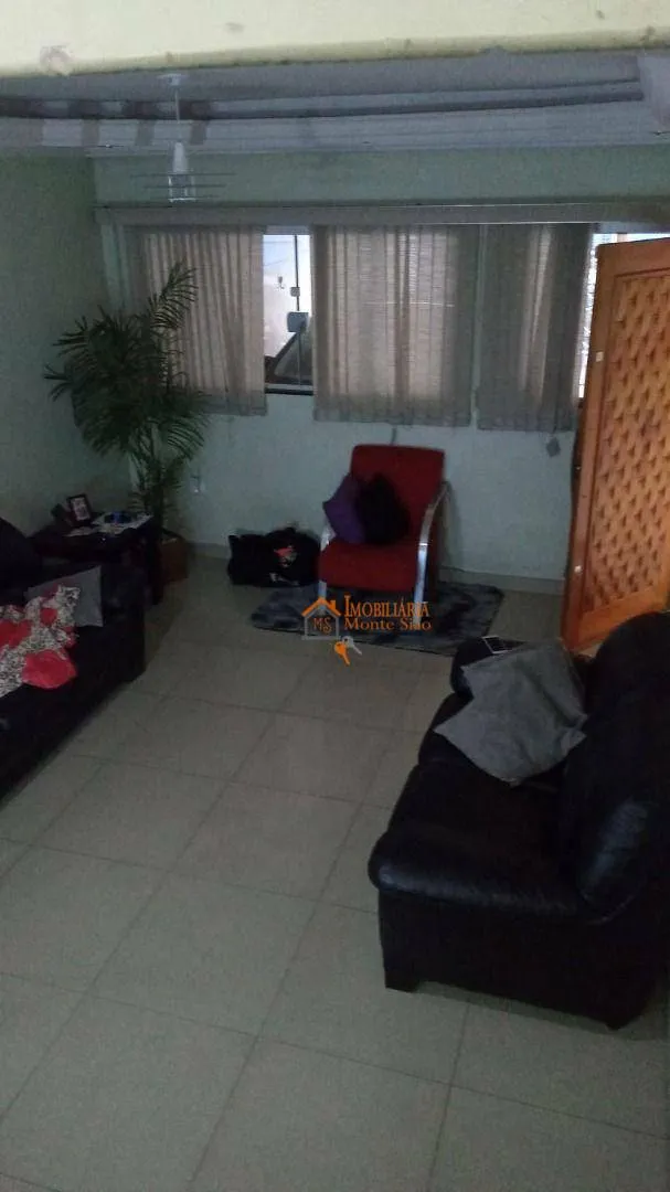 Imagem Sobrado com 5 dormitórios à venda, 300 m² por R$ 650.000,00 - Jardim Silvia - Guarulhos/SP