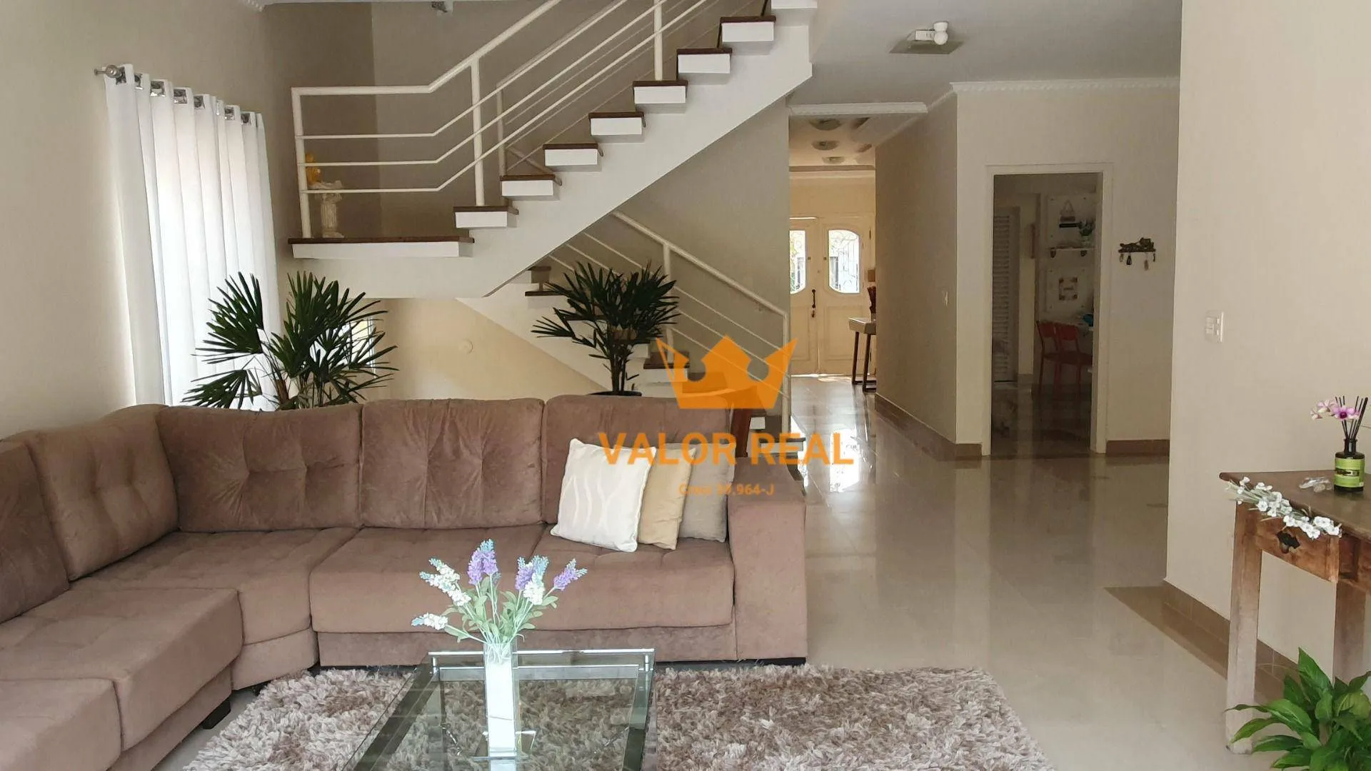 Imagem Casa Condominio na Malota Super oferta - 394 m2 AC, 5 dorm, Escrit. 10 vagas.