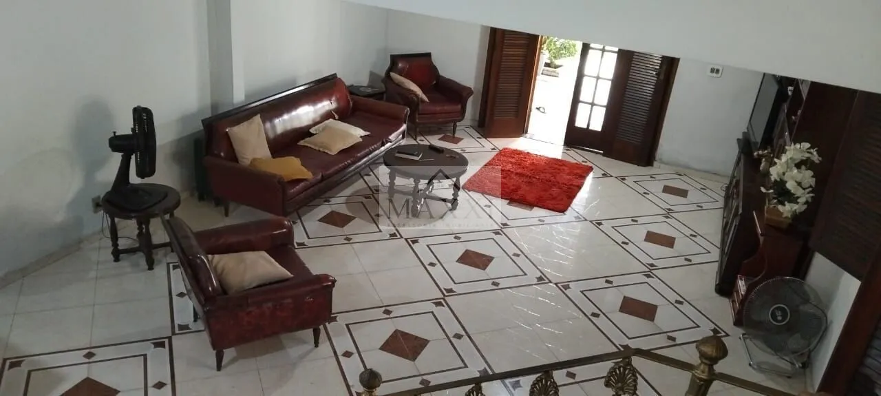 Imagem Linda Casa à Venda em Jardim Iguaçu - Nova Iguaçu | Espaço, Conforto e Tranquilidade para sua Família